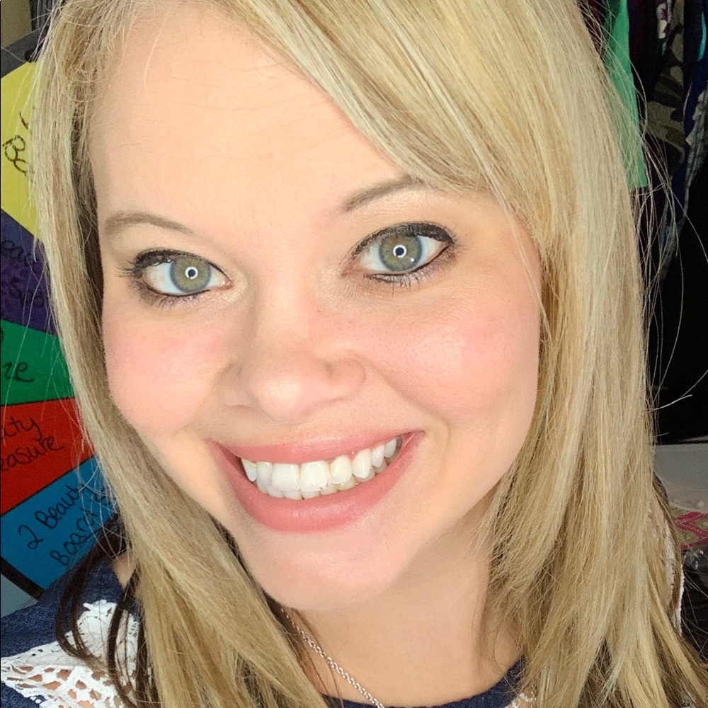 Meet your Posher, Kelly